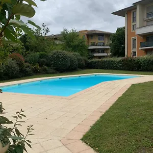  Appartement Rose T2 Calme , Parking Prive, Piscine, Confort